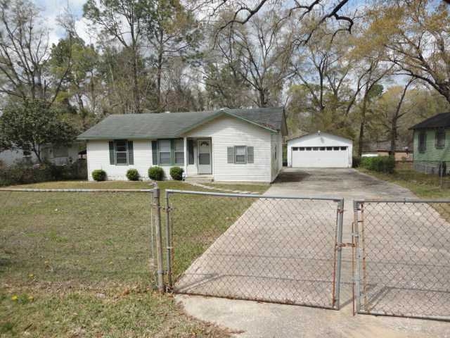 3116 Lott Rd, Eight Mile, AL 36613