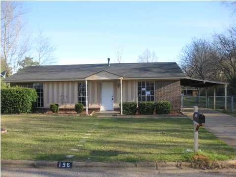 196 Denise Dr, Prattville, AL 36066