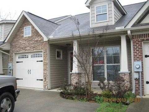 2005 Rossburg Pl, Calera, AL 35040