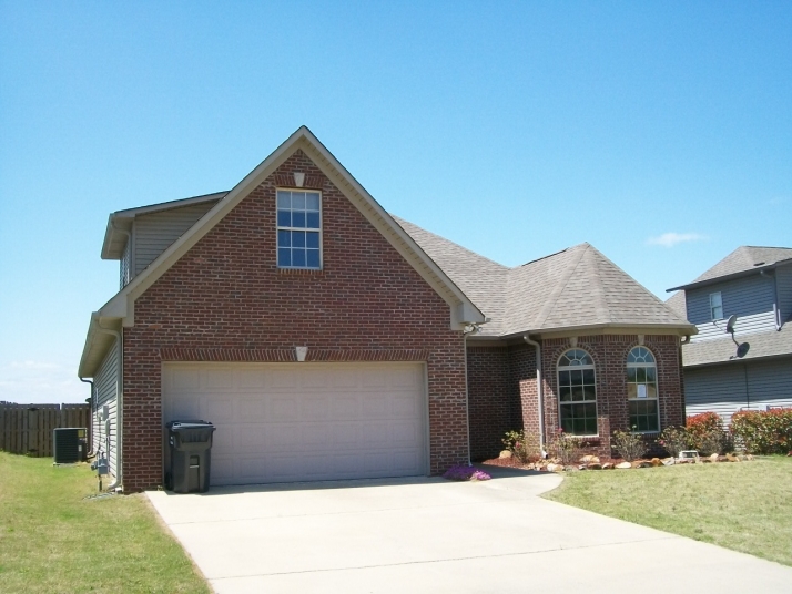 3041 Highview Ln, Calera, AL 35040