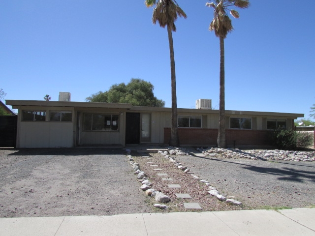 1331 N Camino Seco, Tucson, AZ 85715