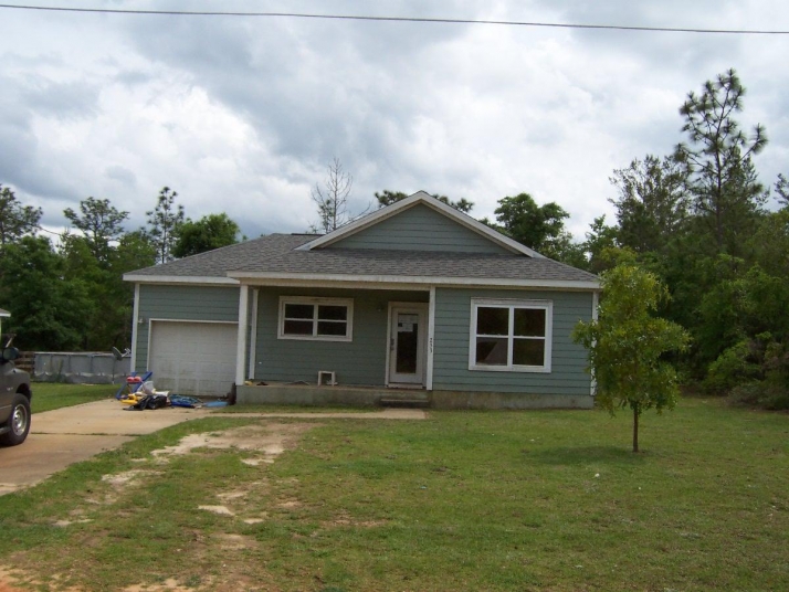 253 E Primrose Ave, Defuniak Springs, FL 32433