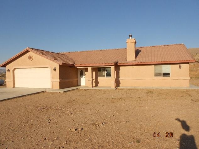 9159 Nambe Rd, Apple Valley, CA 92308