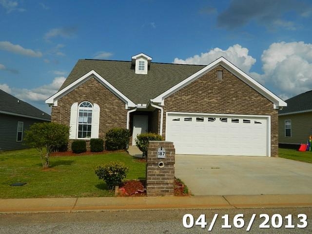 187 Azalea Ln, Moundville, AL 35474