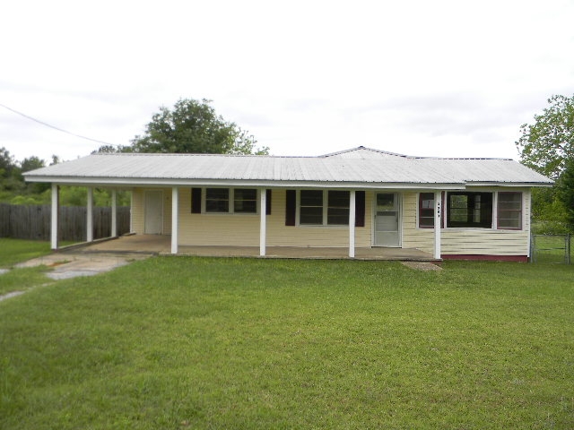 3357 County Highway 2a, Defuniak Springs, FL 32433