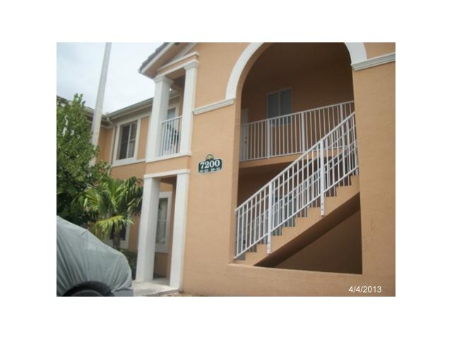 7200 NW 177 ST # 105, Hialeah, FL 33015