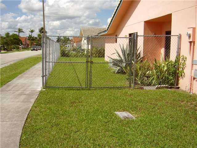 13291 SW 40 TE, Miami, FL 33175