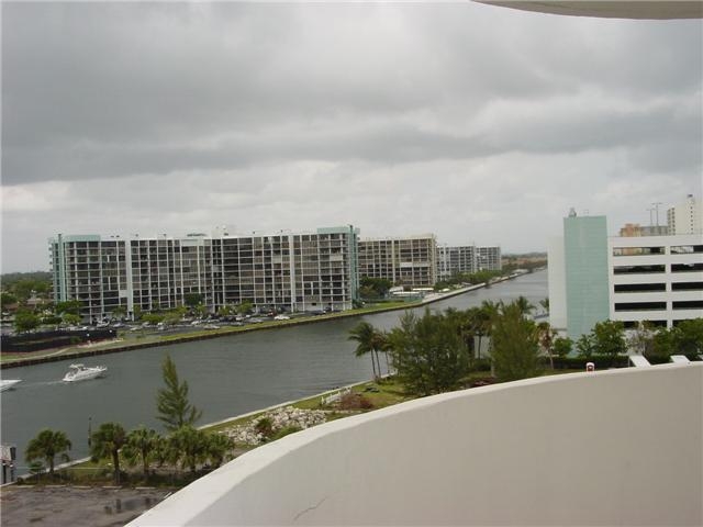 3800 S OCEAN DR # 621, Hallandale, FL 33009