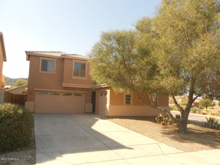 2709 E Branham Ln, Phoenix, AZ 85042