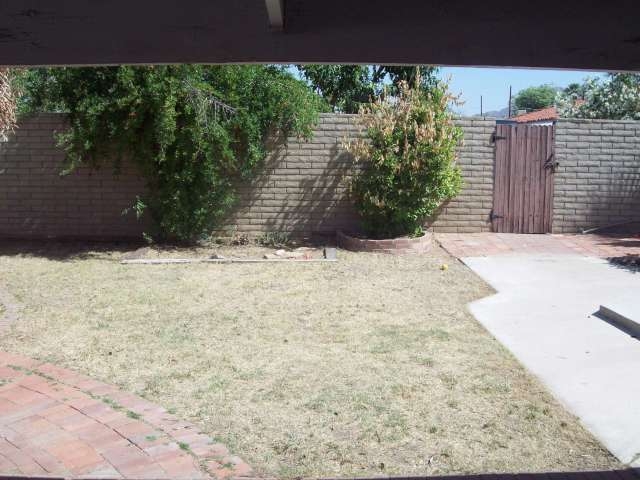 4628 E Holly Street, Phoenix, AZ 85008