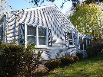 601 Mohegan Avenue Pkwy, Quaker Hill, CT 06375