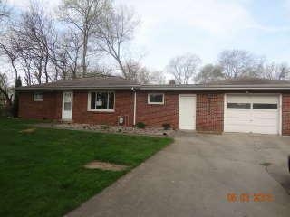 52233 Iris Ct, Elkhart, IN 46514