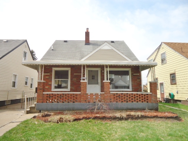 2363 Detroit Avenue, Lincoln Park, MI 48146