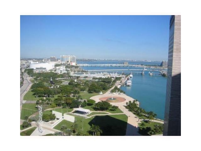 325 S BISCAYNE BL # 2322, Miami, FL 33131