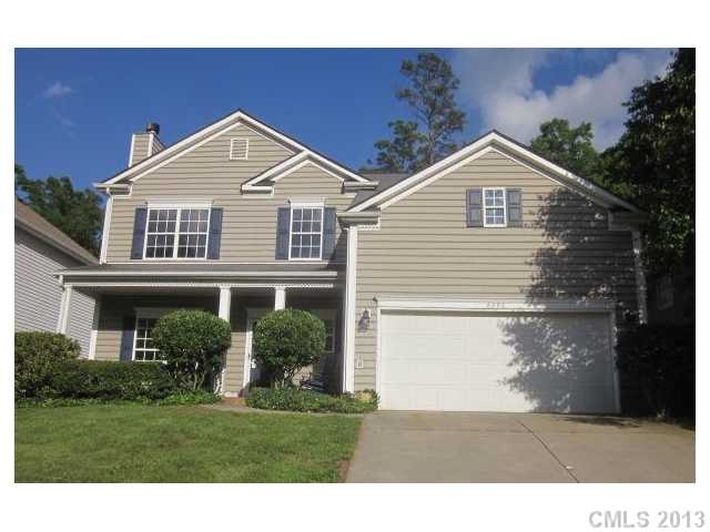 8296 Chatham Oaks Dr, Concord, NC 28027