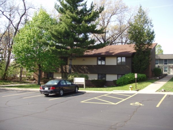 1651 Centre Avene, Portage, MI 49024