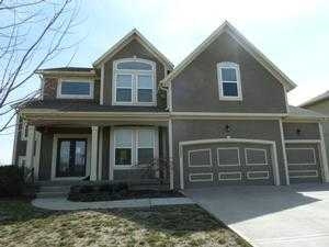 24007 W 79th Ter, Lenexa, KS 66227