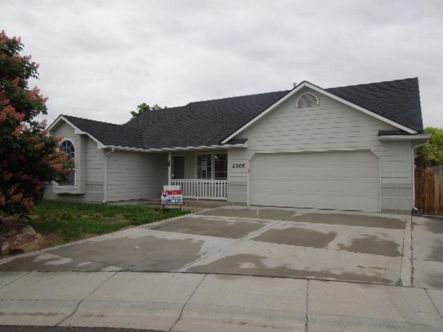 2205 E Royal Ave, Nampa, ID 83686