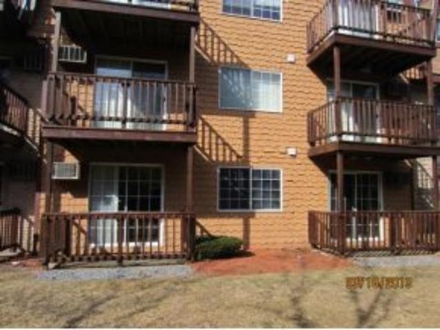 310 Brook Village Rd Apt 3, Nashua, NH 03062