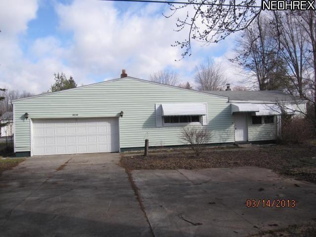 34190 Capel Rd, Columbia Station, OH 44028