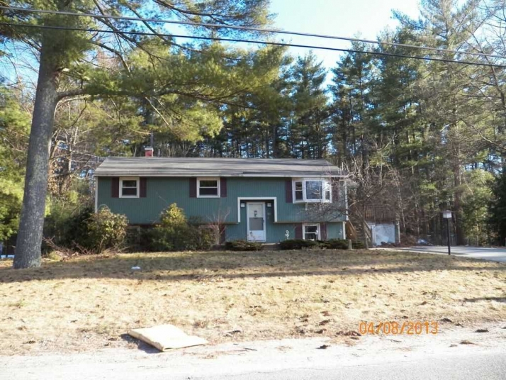 10 Derry St, Merrimack, NH 03054