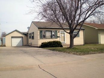 408 E Nebraska Ave, Grand Island, NE 68801