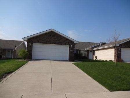 1217 W 84th Pl, Merrillville, IN 46410