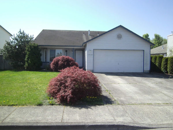 15705 NE Hickory Street, Vancouver, WA 98682