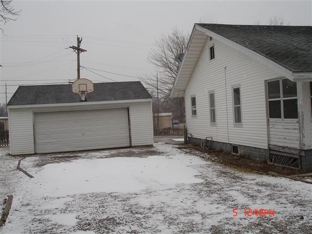 404 Wallace Ave, Columbia City, IN 46725