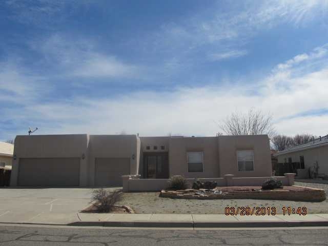 4705 Sunrise Cir, Farmington, NM 87401