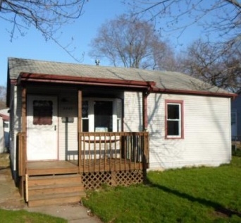 2847 Henry St, Lake Station, IN 46405