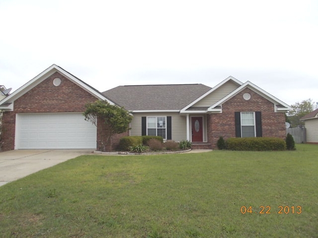 106 Arapahoe Ln, Midland City, AL 36350