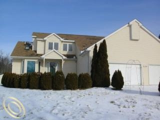 7960 Oakville Waltz Rd, Belleville, MI 48111