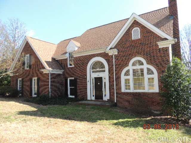 10708 Summitt Tree Ct, Charlotte, NC 28277