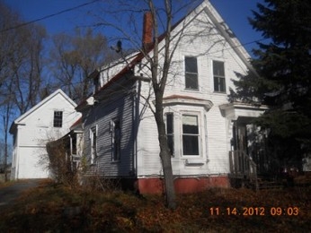 23 Judson St, Mechanic Falls, ME 04256