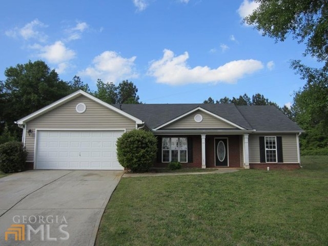 28 Lays Ln, Winder, GA 30680