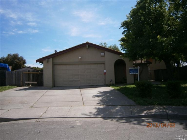 2203 Cabernet Ct, Fairfield, CA 94533