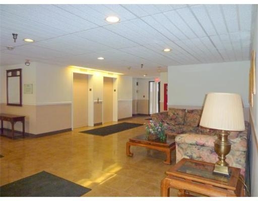 Washington St #305, West Roxbury, MA 02132