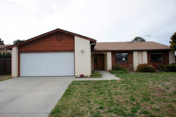 933 Tarragon Ct, Lompoc, CA 93436