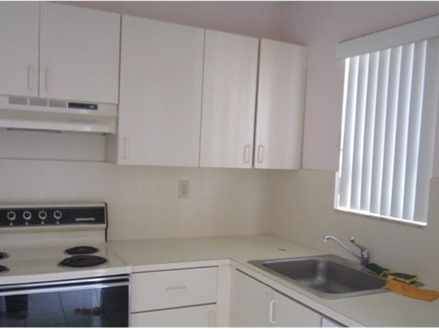 2730 W 76th St Apt 104, Hialeah, FL 33016