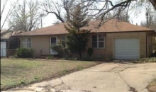 1612 Mcgraw Dr Ponca City, OK 74601