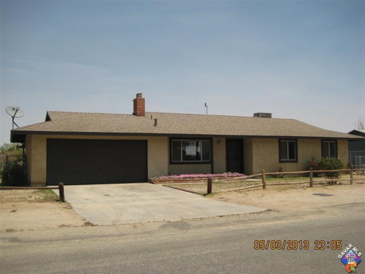 16237 Mossdale Ave, Lancaster, CA 93535