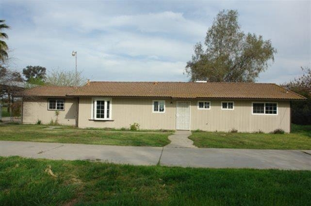 5828 S Fig Ave, Fresno, CA 93706