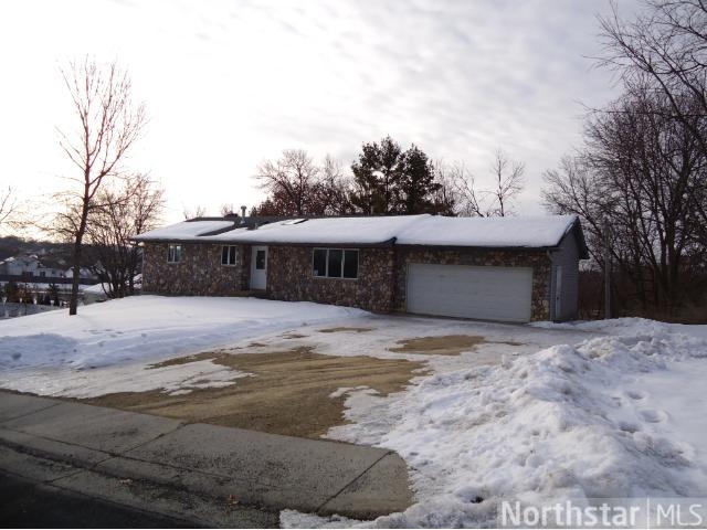 6549 W 147th St, Savage, MN 55378