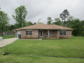 3811 Ganges St, Gulfport, MS 39501