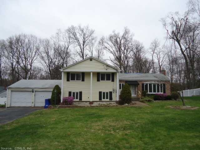 924 Overhill Dr, Suffield, CT 06078