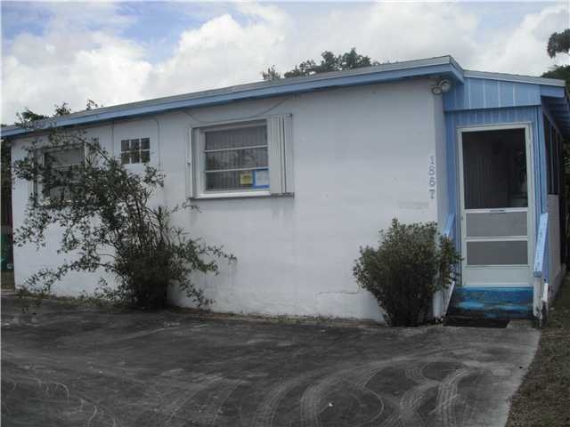 1867 NW 151 ST, Opa Locka, FL 33054