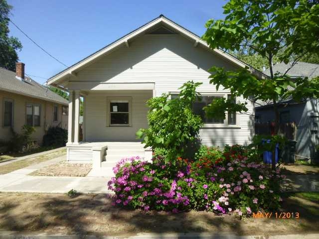 2404 27th St, Sacramento, CA 95818