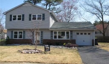 11 Elaine Ct Old Bridge, NJ 08857