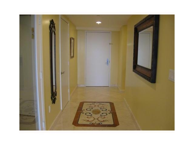 1850 OCEAN DR # 4308, Hallandale, FL 33009